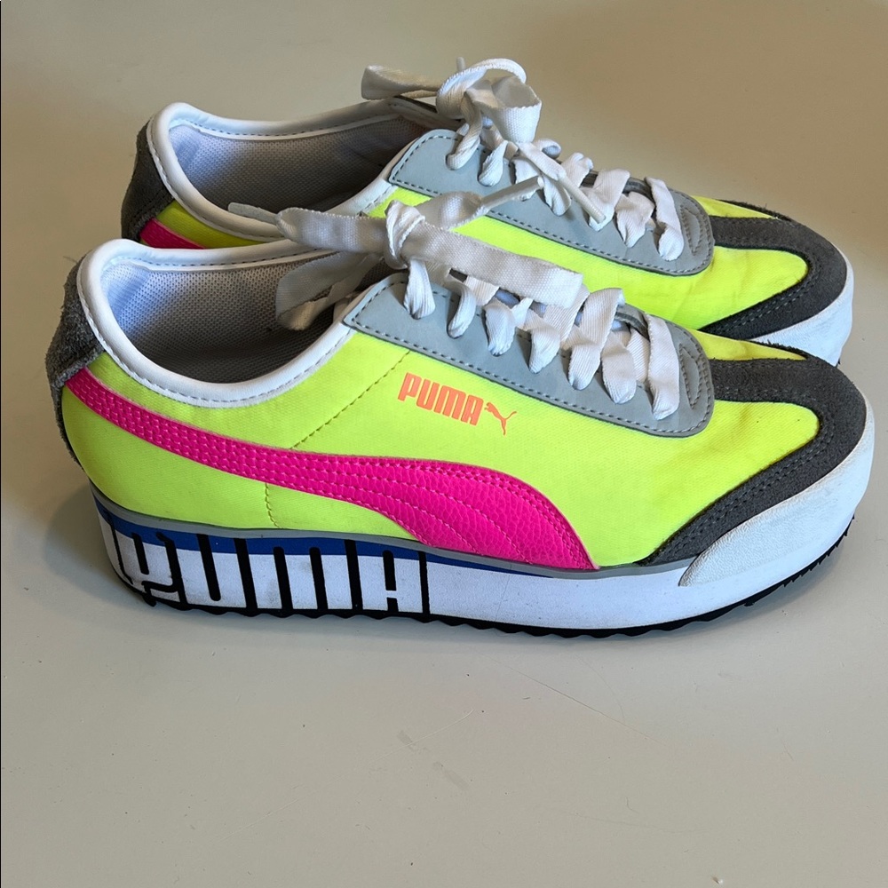 Puma Roma Amor Logo Yellow/Pink